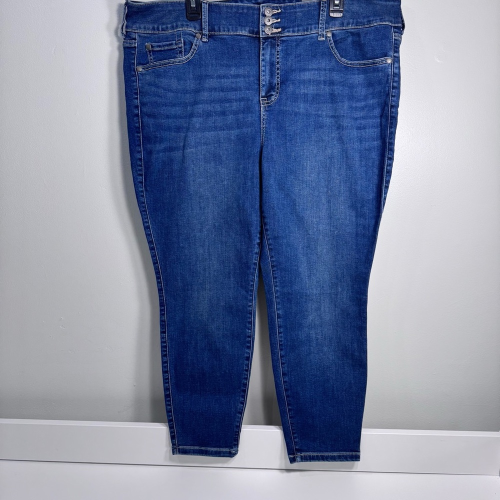 EUC TORRID Jegging Blue Jeans size 22 XS